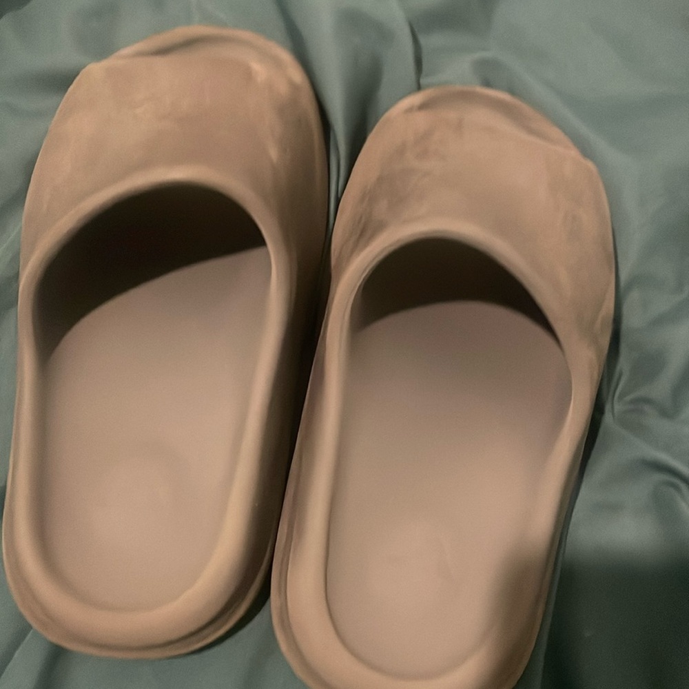 Yeezy slide